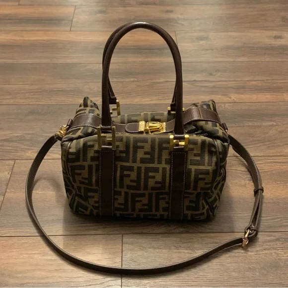 ❌SOLD❌ Vintage Fendi Zucca Brown Monogram Canvas Convertible Boston Bag - Picture 3 of 14